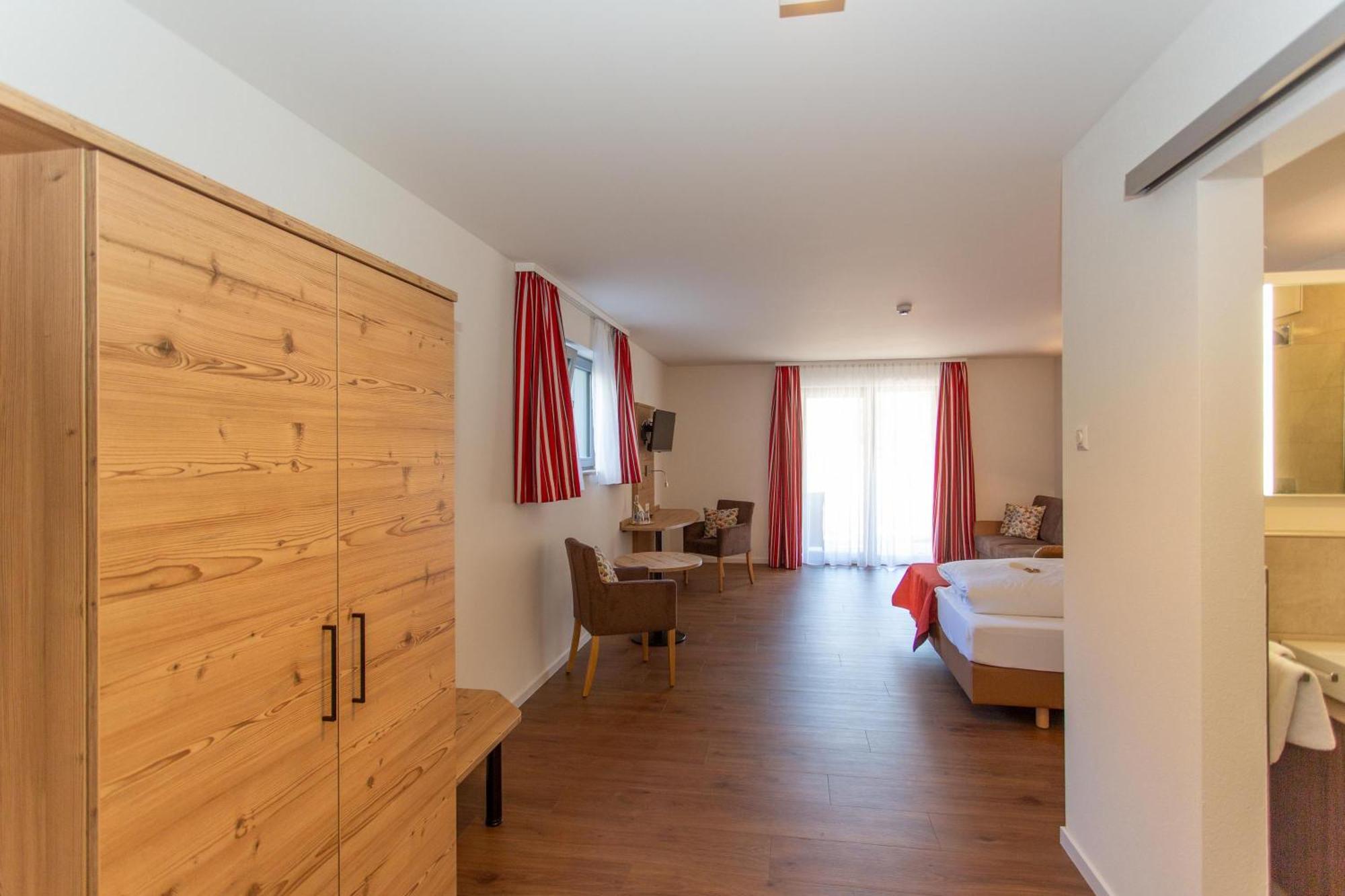 Hotel Waldblick Schenkenzell Экстерьер фото